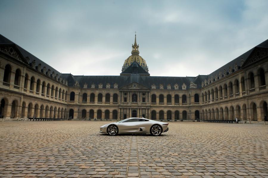  Jaguar C-X75 Concept 2010 года  (фото 37 из 126)